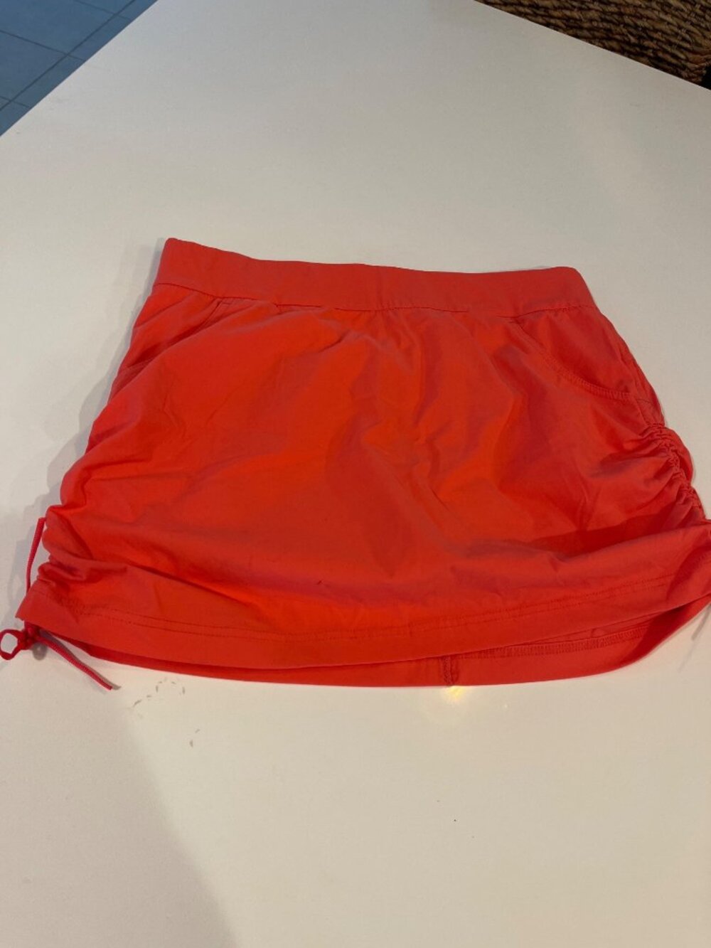 Columbia Womens Red Skort With Adjustable Side Tie - Size Large